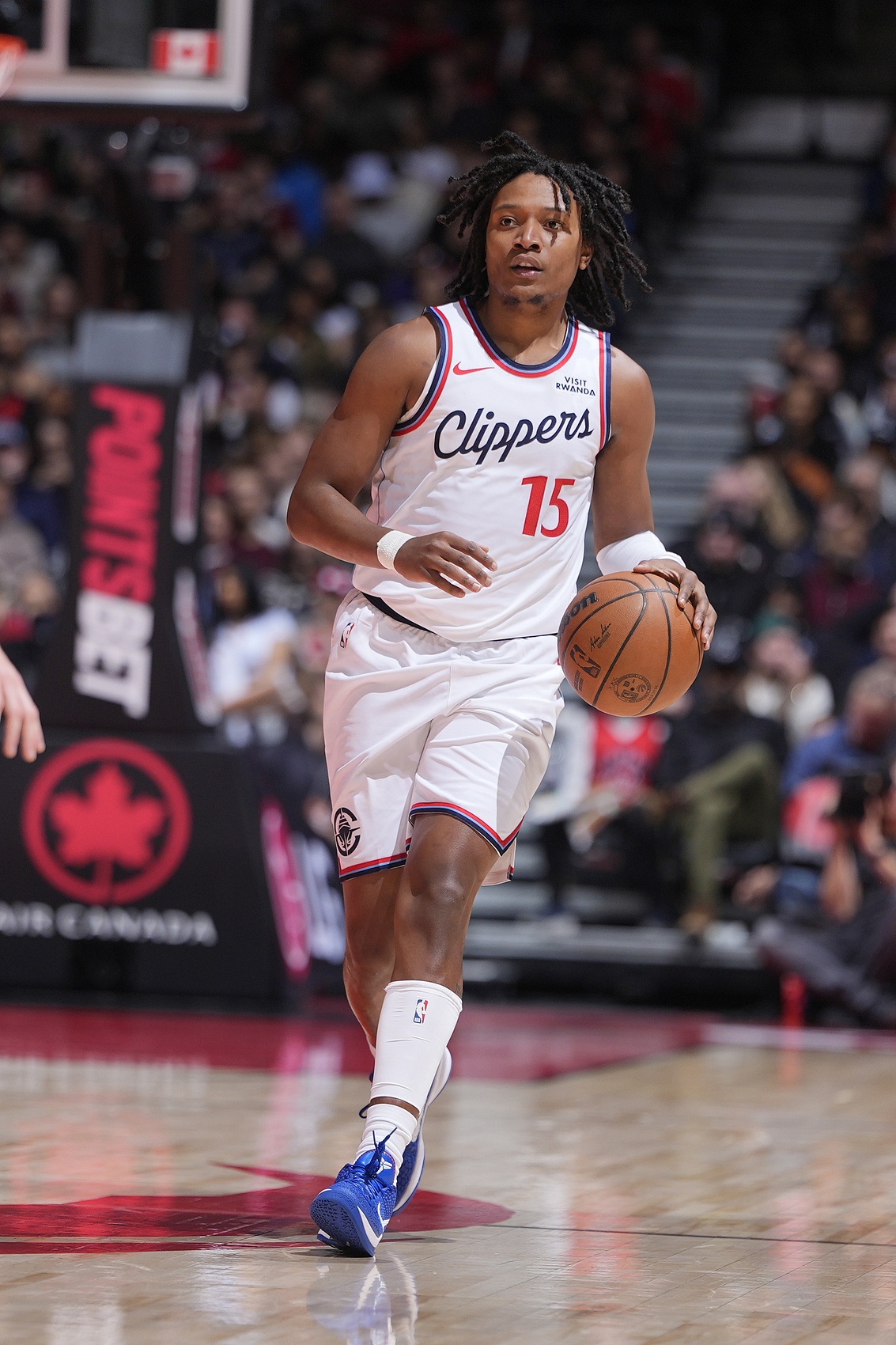 媒体人：有两支CBA球队对前NBA球员小泰泰·华盛顿感兴趣
