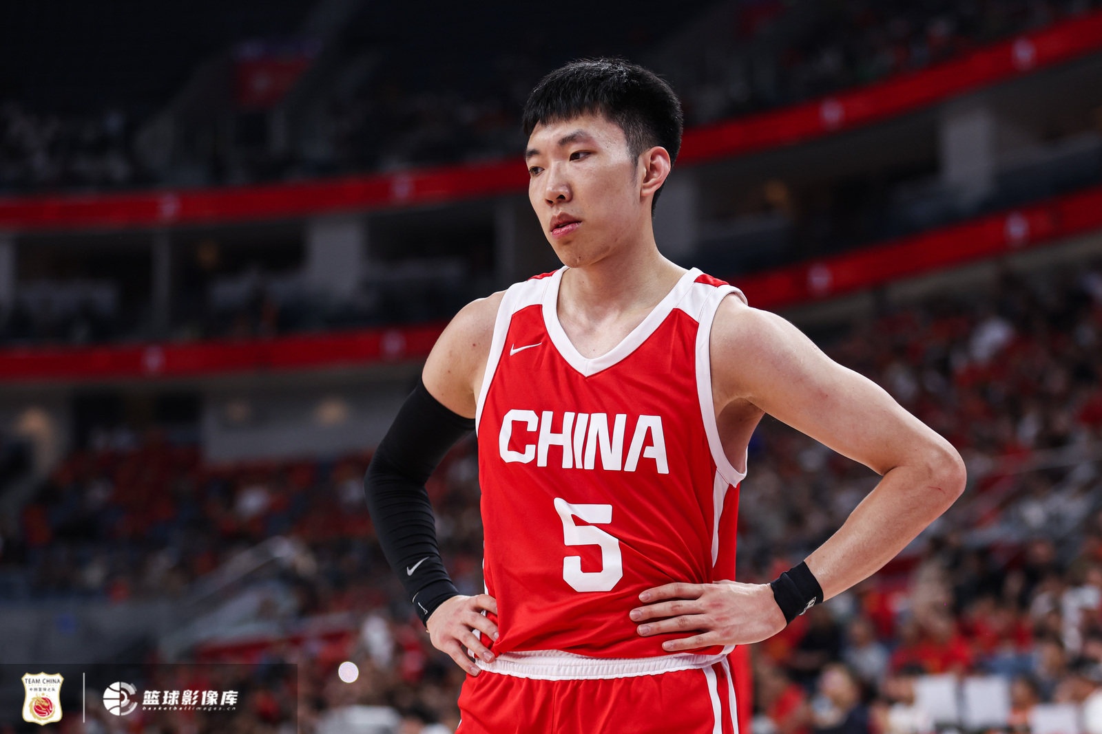 解说：男篮进攻面貌焕然一新应该坚持 防守还是整体性不够强